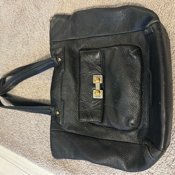 Elegant Black Leather Tote Bag Marc Jacobs - Picture 1 of 5